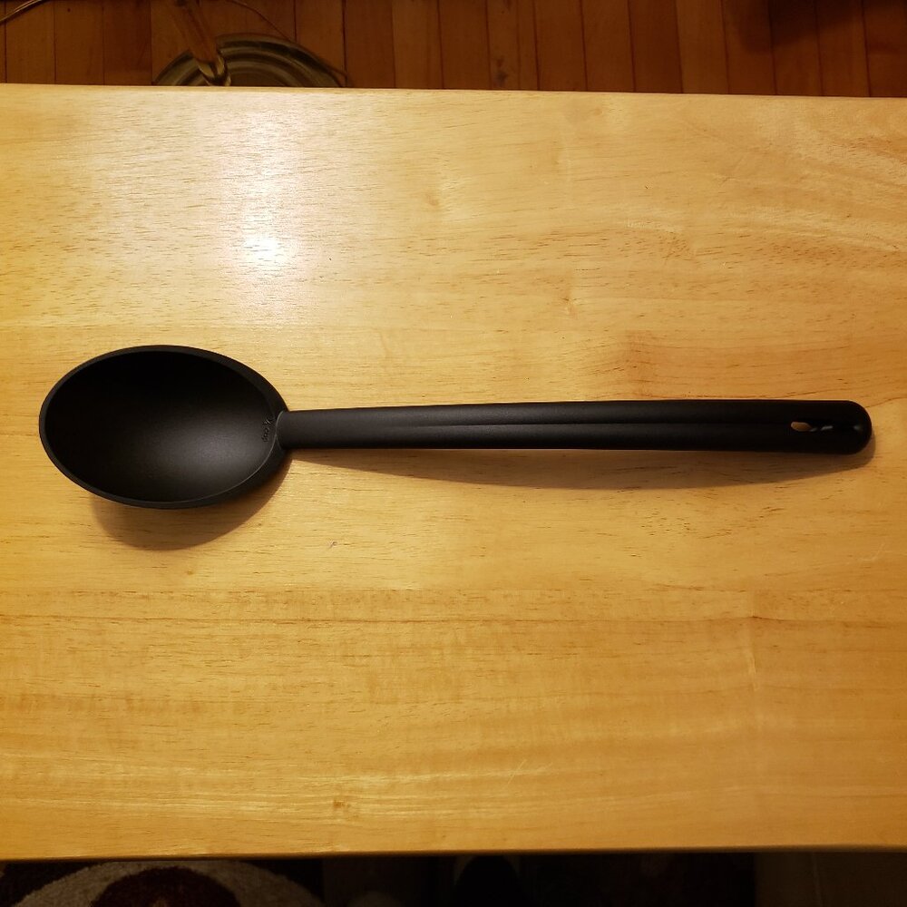 NWT Tupperware Serving Spoon